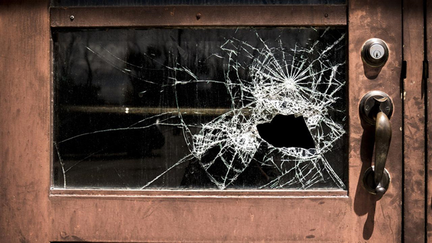 How to Determine When Your Window Needs Repairing