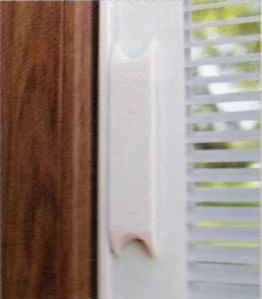 Magnetic Blind Operator